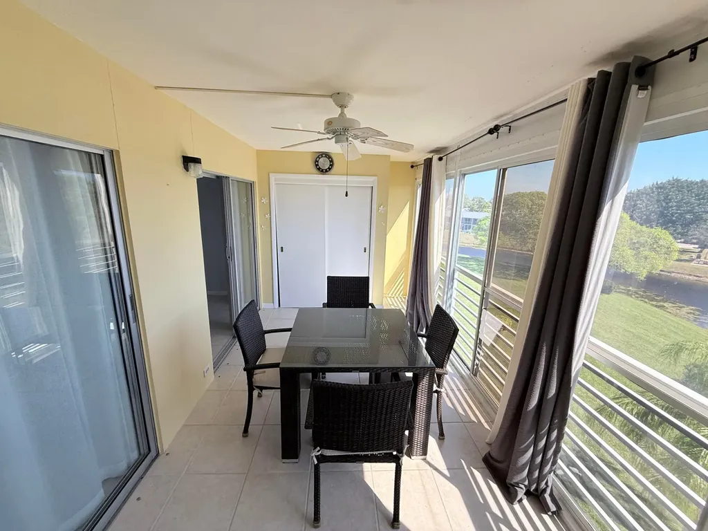 4108 Oakridge V Deerfield Beach FL 33442