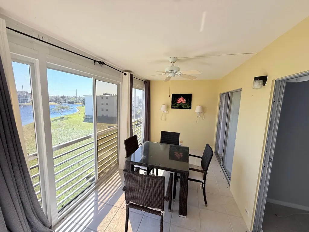4108 Oakridge V Deerfield Beach FL 33442