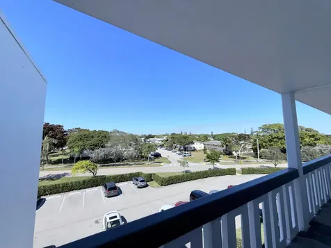 4108 Oakridge V Deerfield Beach FL 33442