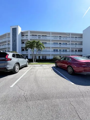 4108 Oakridge V Deerfield Beach FL 33442
