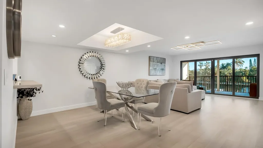 240 Captains Walk Delray Beach FL 33483