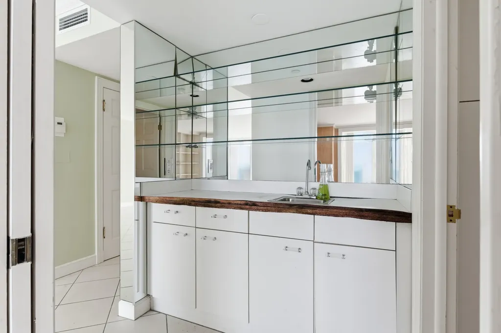 525 S Flagler Drive West Palm Beach FL 33401