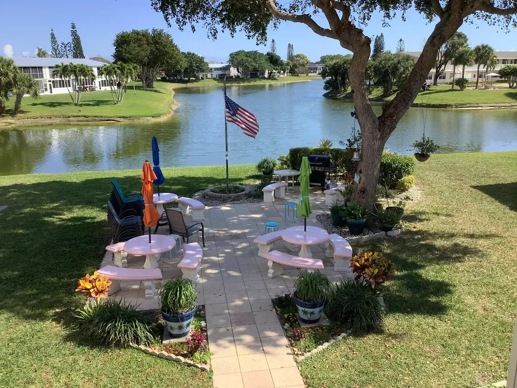 47 Berkshire B Crescent West Palm Beach FL 33417