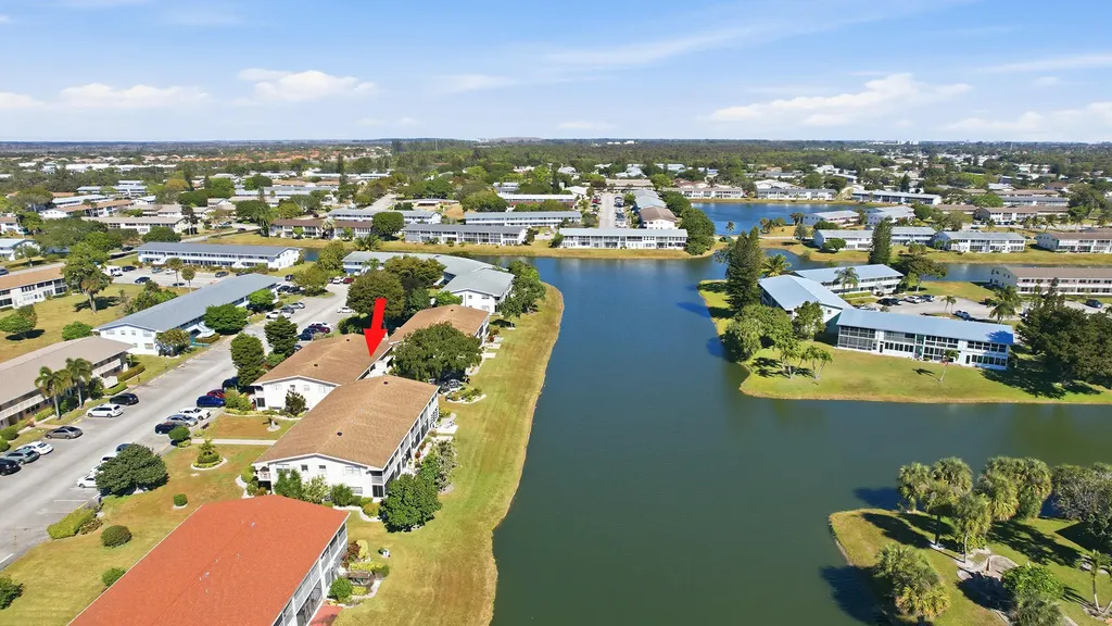 47 Berkshire B Crescent West Palm Beach FL 33417