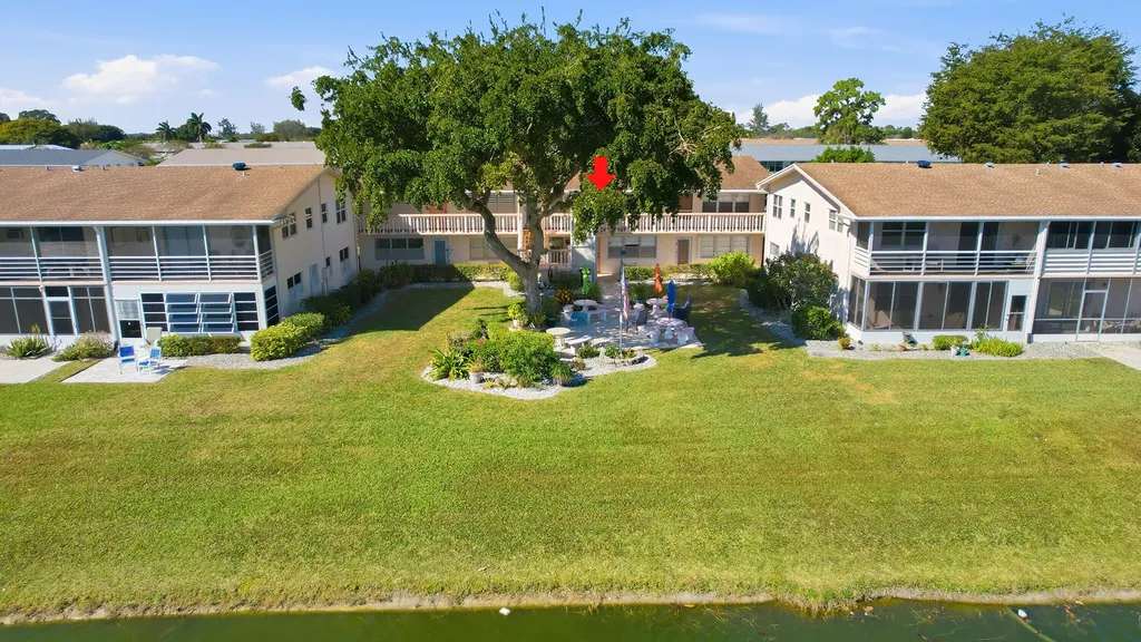 47 Berkshire B Crescent West Palm Beach FL 33417