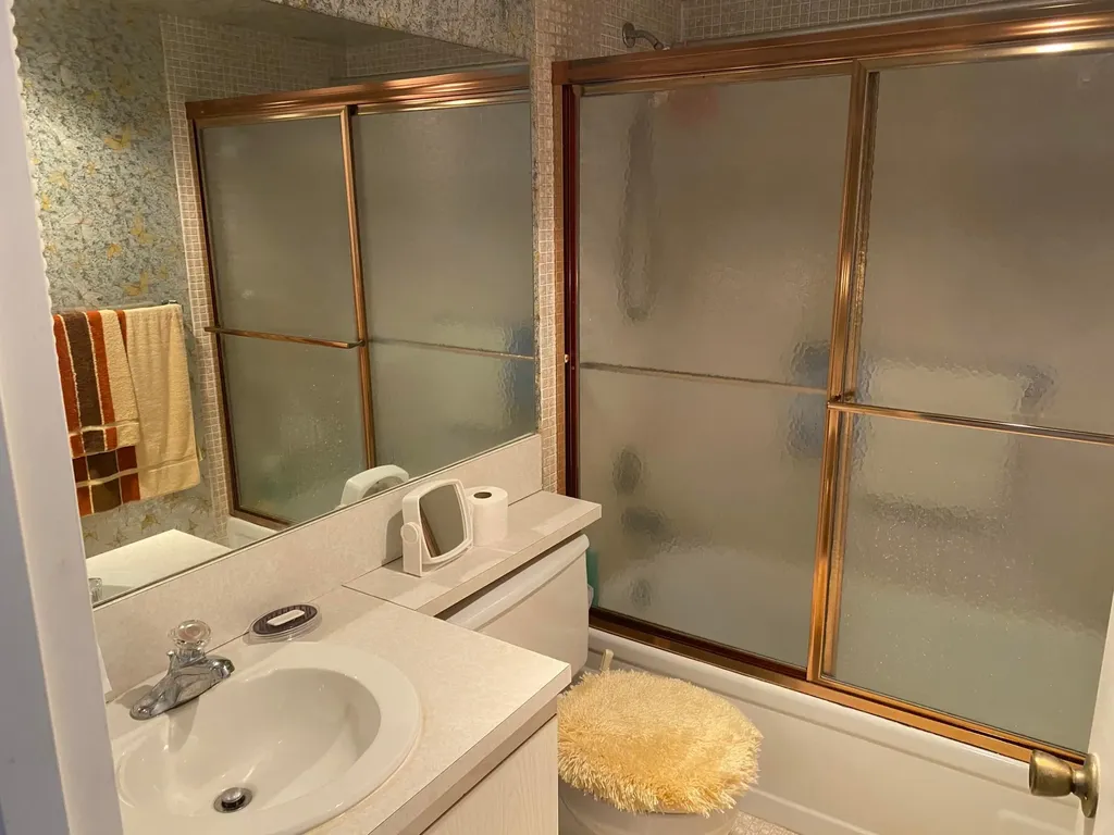 2054 Ainslie D Boca Raton FL 33434