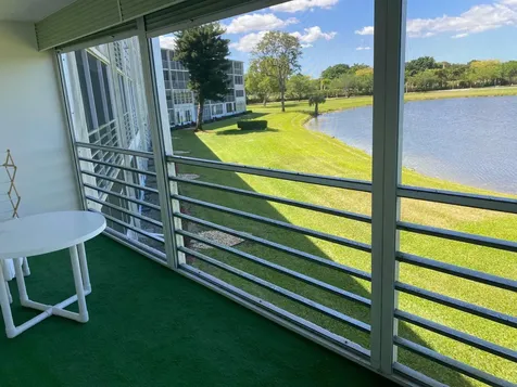 2054 Ainslie D Boca Raton FL 33434