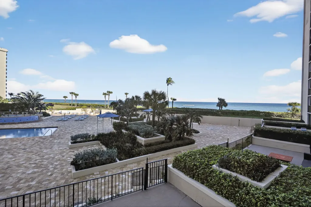 100 Ocean Trail Way Jupiter FL 33477