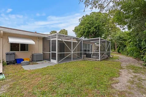 8555 Bella Vista Drive Boca Raton FL 33433