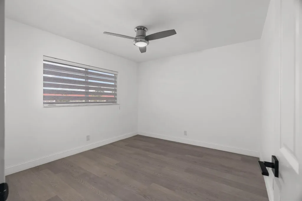 5 Abbey Lane Delray Beach FL 33446