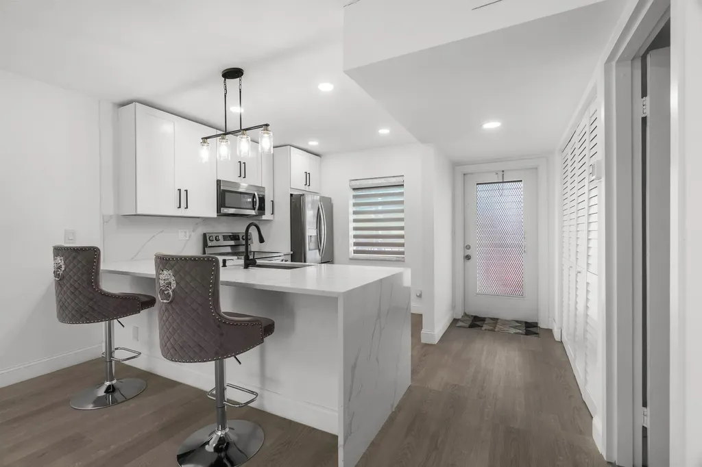 5 Abbey Lane Delray Beach FL 33446