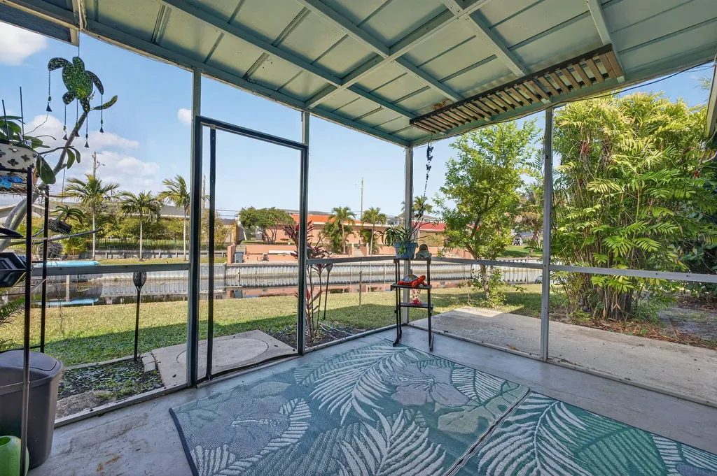 1223 Isle Court Boynton Beach FL 33426