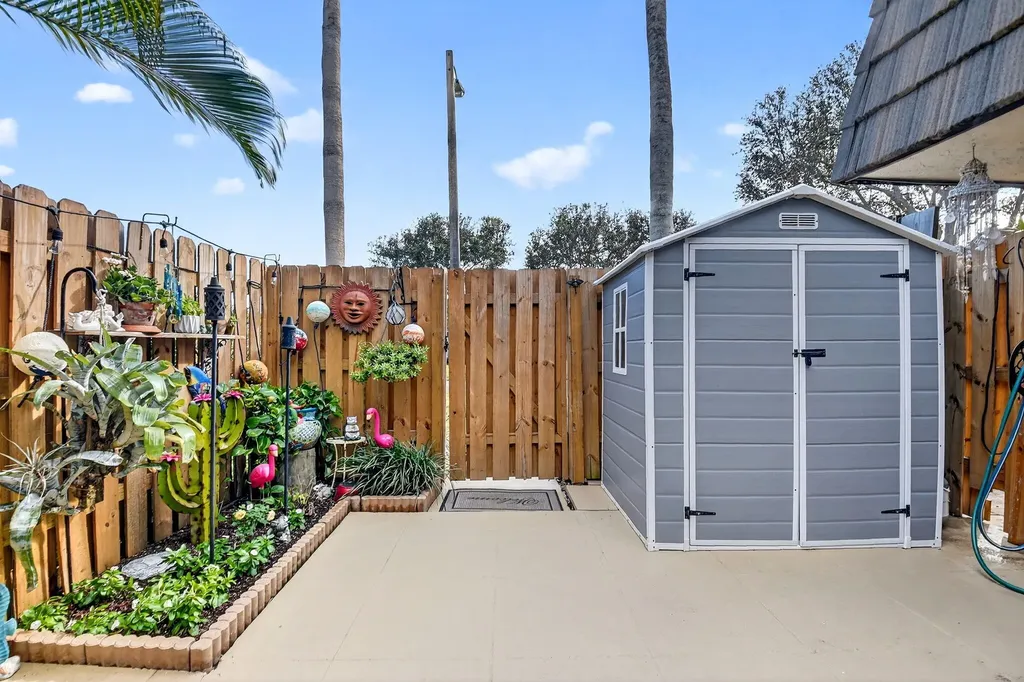 1545 W Forest Lakes Circle W West Palm Beach FL 33406