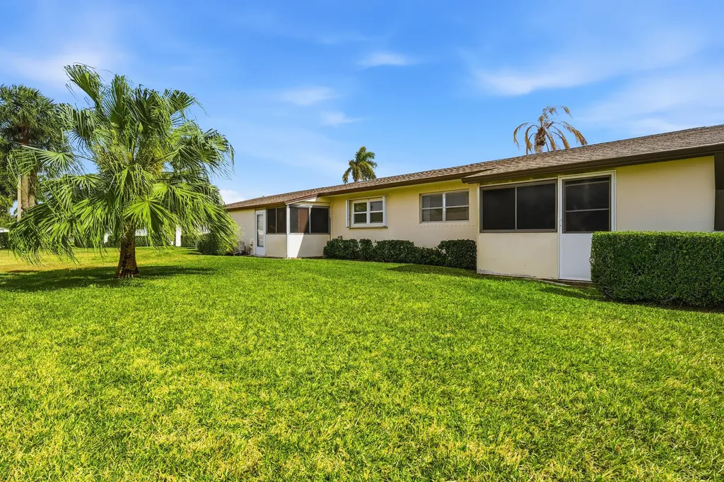 2965 Ashley Drive W West Palm Beach FL 33415