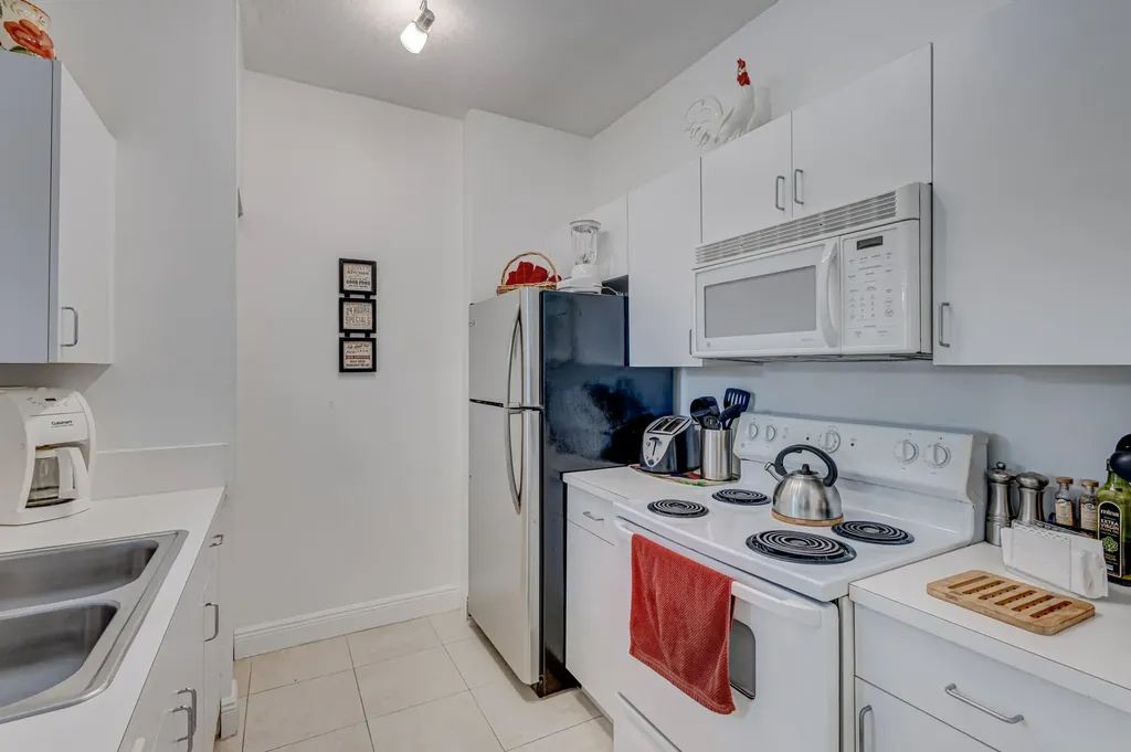 630 S Sapodilla Avenue West Palm Beach FL 33401