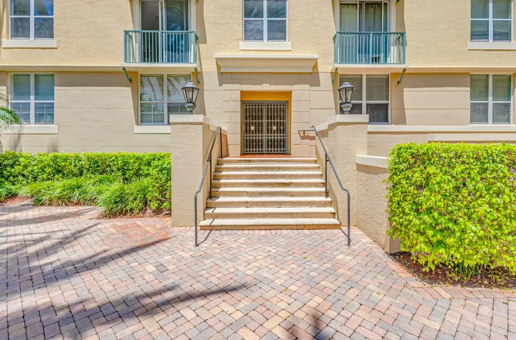 630 S Sapodilla Avenue West Palm Beach FL 33401
