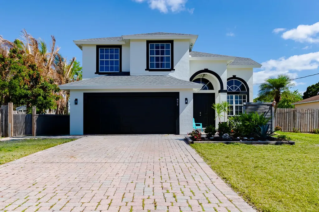 677 NW Marion Avenue Port St Lucie FL 34983