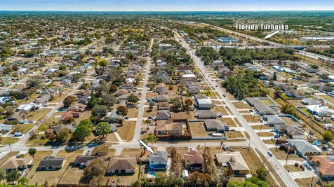 677 NW Marion Avenue Port St Lucie FL 34983