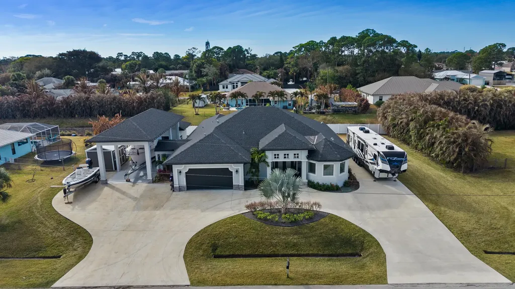 2056 SW Aaron Lane Port St Lucie FL 34953