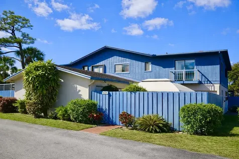 4581 Holly Lake Drive Lake Worth FL 33463