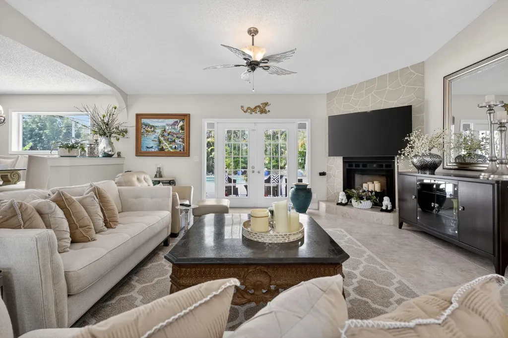 15315 78th Drive N Palm Beach Gardens FL 33418