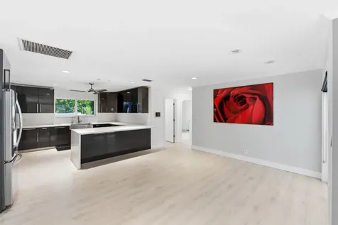 5900 Bayview Drive Fort Lauderdale FL 33308