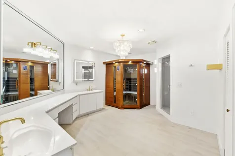 5900 Bayview Drive Fort Lauderdale FL 33308