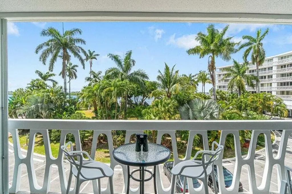 2505 S Ocean Boulevard Palm Beach FL 33480