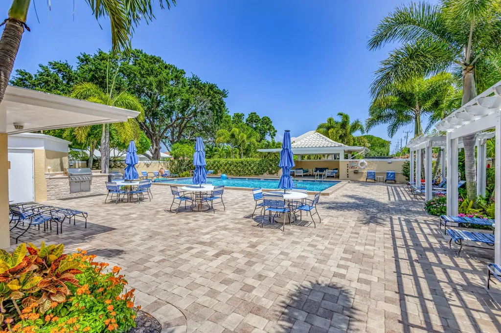 17 SE Turtle Creek Drive Jupiter FL 33469