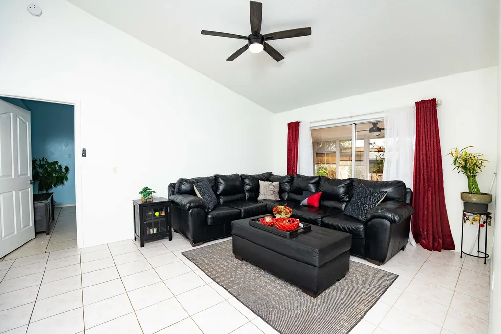 376 NW Sherry Lane Port St Lucie FL 34986