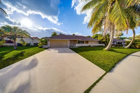 301 Knotty Wood Lane Wellington FL 33414