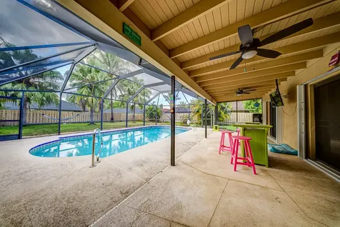 301 Knotty Wood Lane Wellington FL 33414