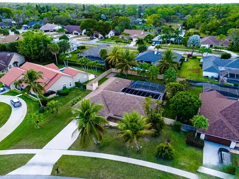 301 Knotty Wood Lane Wellington FL 33414