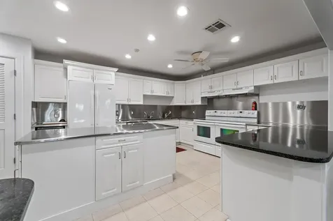 1800 SE Saint Lucie Boulevard Stuart FL 34996
