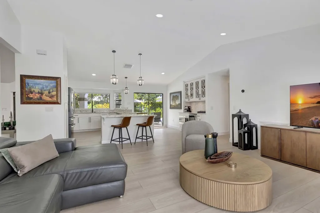 1915 Newhaven Avenue Wellington FL 33414