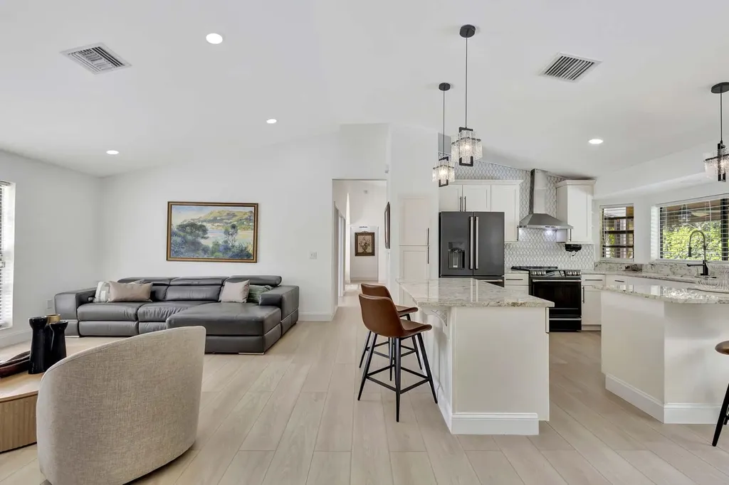 1915 Newhaven Avenue Wellington FL 33414