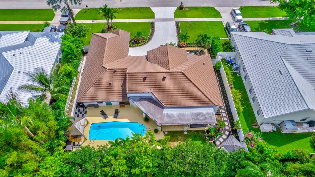 1915 Newhaven Avenue Wellington FL 33414