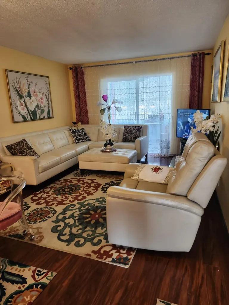 2400 NE 1st Lane Boynton Beach FL 33435