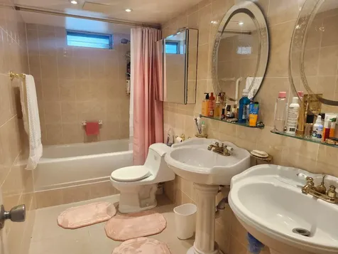 2400 NE 1st Lane Boynton Beach FL 33435