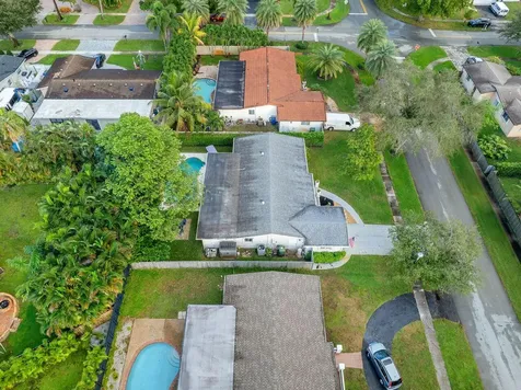 10611 NW 18th Place Pembroke Pines FL 33026