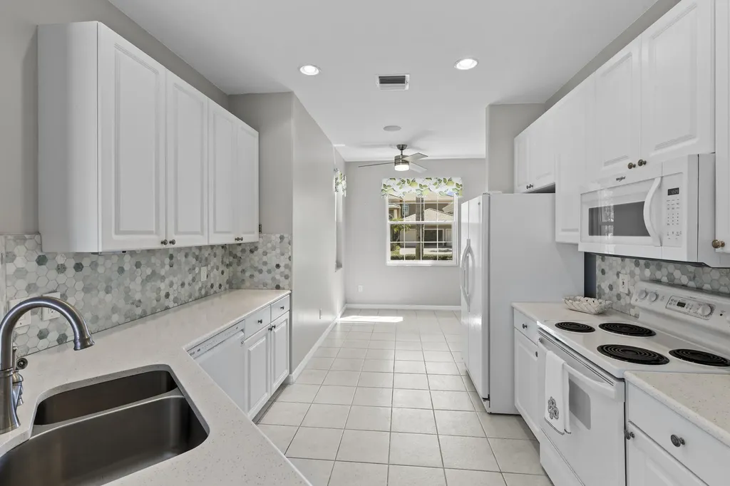 508 NW Waverly Circle Port St Lucie FL 34983