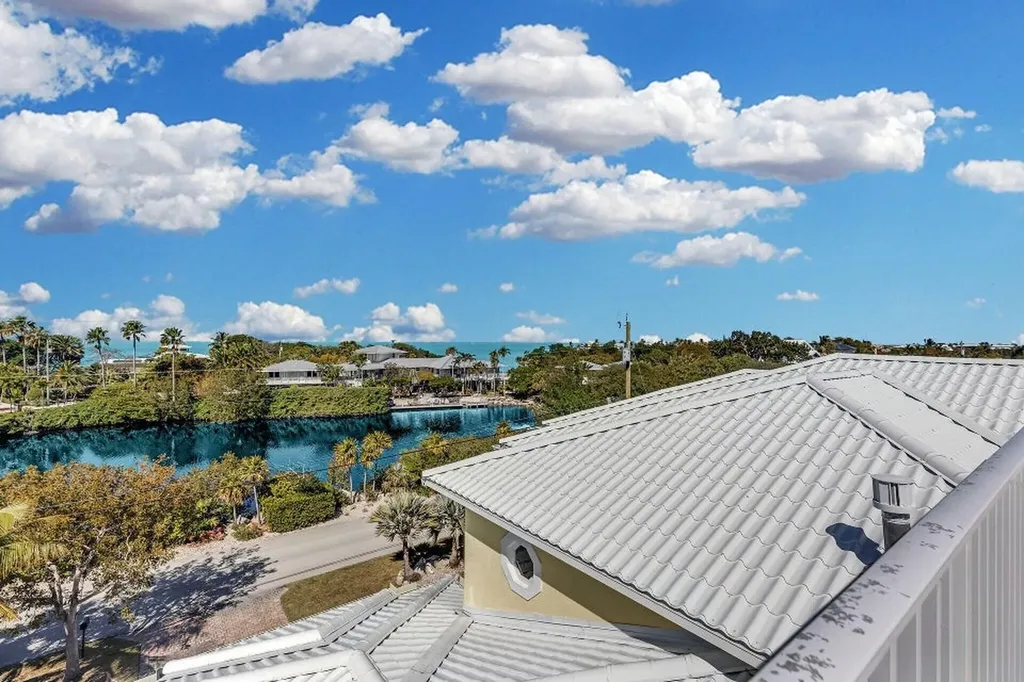 205 Stirrup Key Boulevard Marathon FL 33050