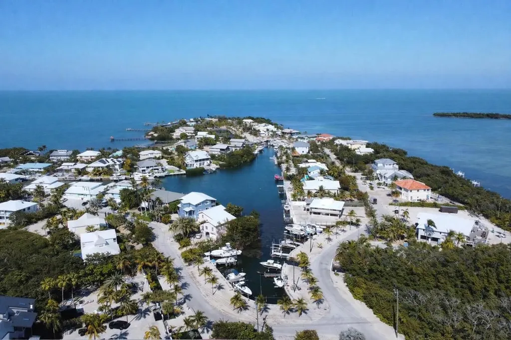 205 Stirrup Key Boulevard Marathon FL 33050