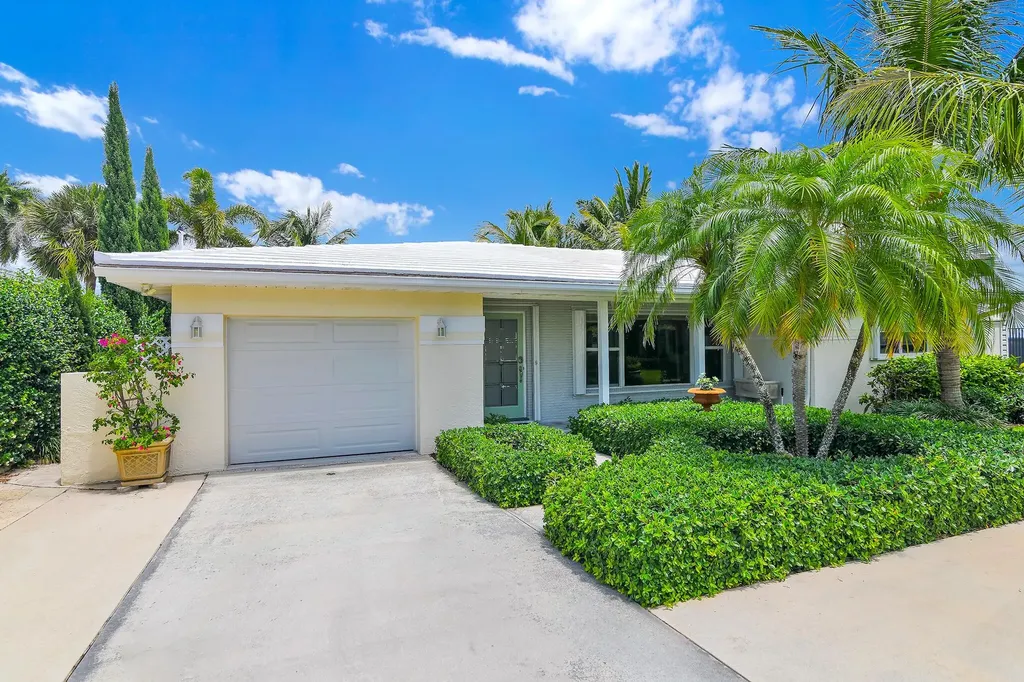 3211 Karen Drive Delray Beach FL 33483