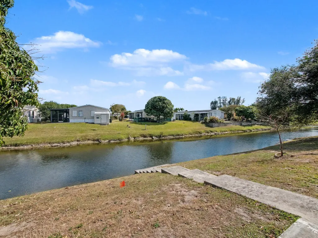 1700 SW 66th Avenue Boca Raton FL 33428