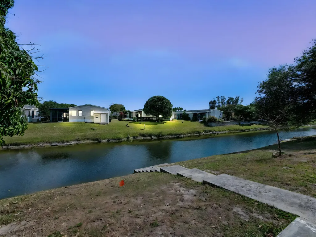 1700 SW 66th Avenue Boca Raton FL 33428