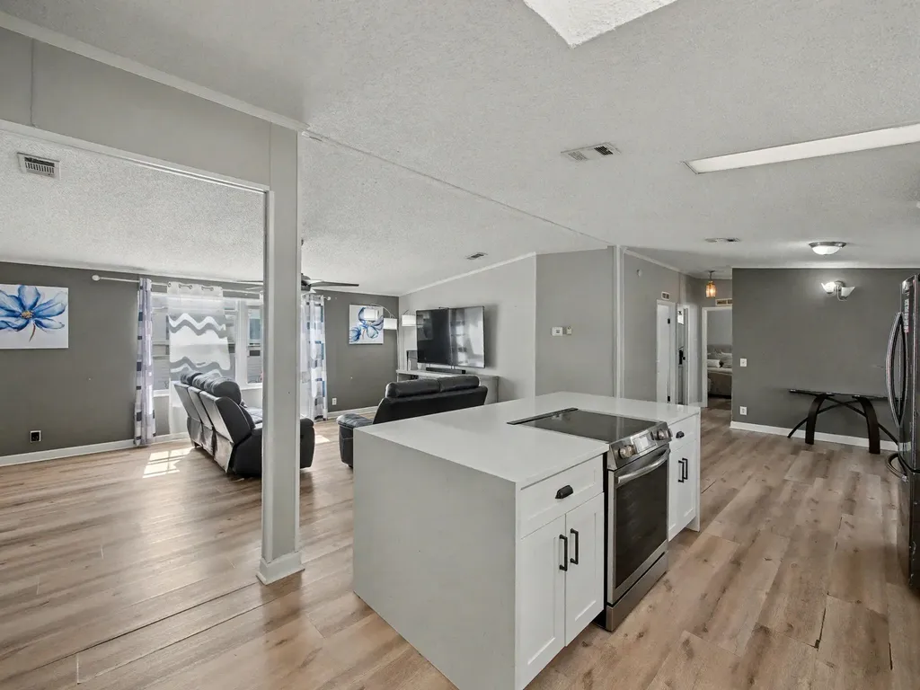 1700 SW 66th Avenue Boca Raton FL 33428