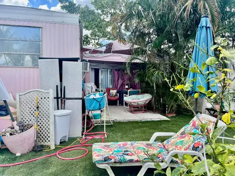 305 NW 50th Court Pompano Beach FL 33064