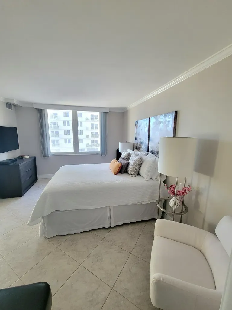 3221 S Ocean Boulevard Highland Beach FL 33487