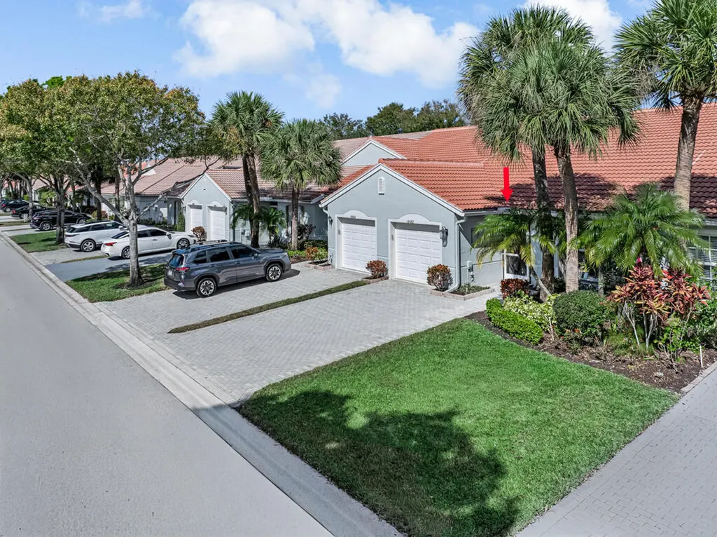 8482 Logia Circle Boynton Beach FL 33472